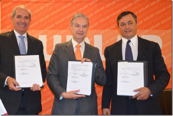 UDLAP firma convenio con la CMIC Delegación Puebla  y Coatzacoalcos -2