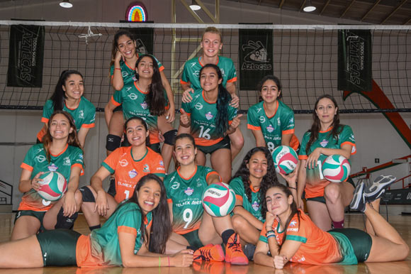 Las mujeres Aztecas sacan la casta por la Tribu Verde