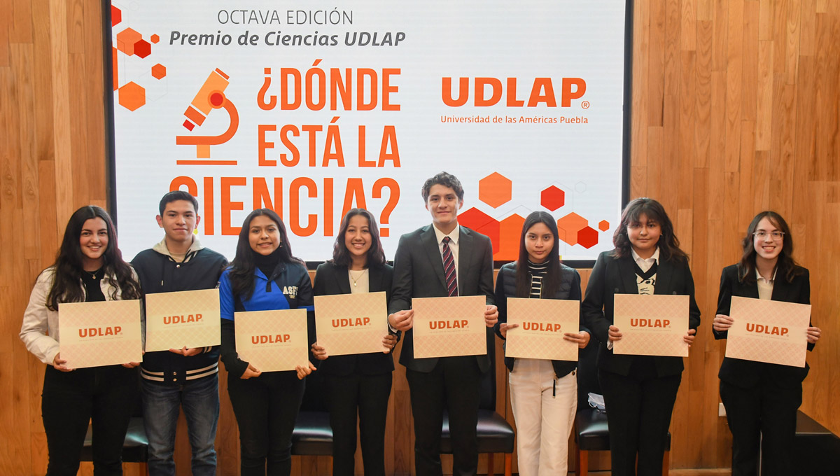 Entregan reconocimientos a ganadores de la Octava Edición del Premio de ...