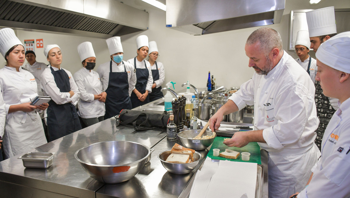 Una cocina en blanco: Territorio para el chef