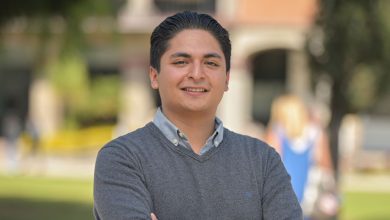 Con su investigación/propuesta a favor del movimiento indígena en la representación legislativa, Rafael García Díaz, egresado de la UDLAP, obtuvo el primer lugar del Concurso nacional de tesis sobre estudios electorales a nivel licenciatura, evento organizado por la Sociedad Mexicana de Estudios Electorales.