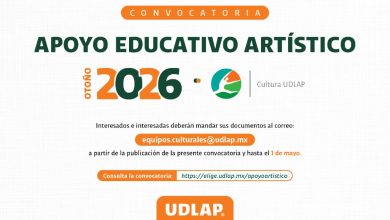 Estudiantes artistas de la UDLAP durante presentación cultural universitaria.