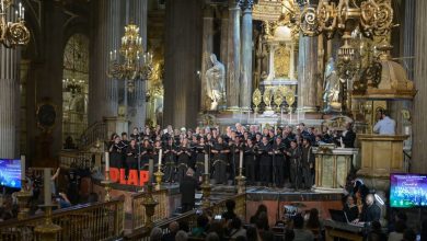 Coro de Cámara UDLAP y coro alemán Concertisten durante el Concierto de Pascua en la Catedral de Puebla