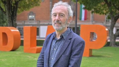 Santiago Beruete durante la presentación de Filosíntesis en la UDLAP