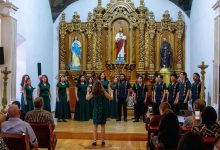 Coro de Cámara y Ópera UDLAP durante el concierto Voces del alma en la Biblioteca Franciscana