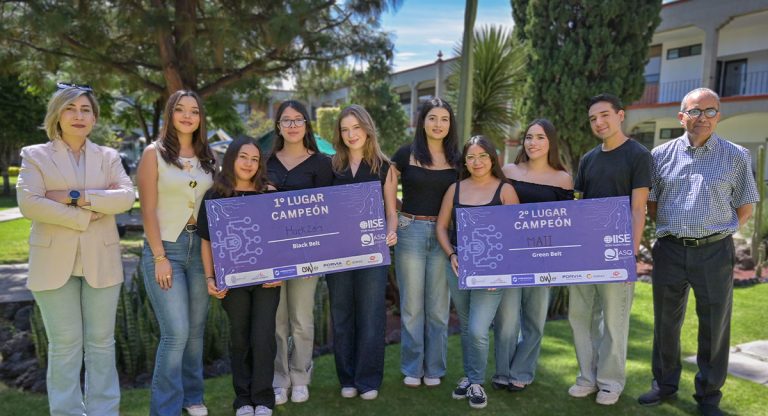 Estudiantes UDLAP conquistan el 1-2 en el Industry Hack 2026